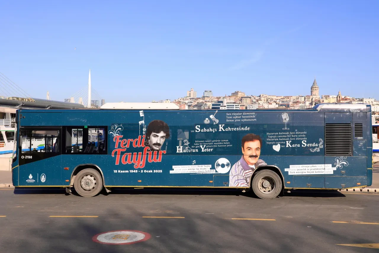 İETT’DEN Ferdi Tayfur İçin Tramvay ve Otobüs 6