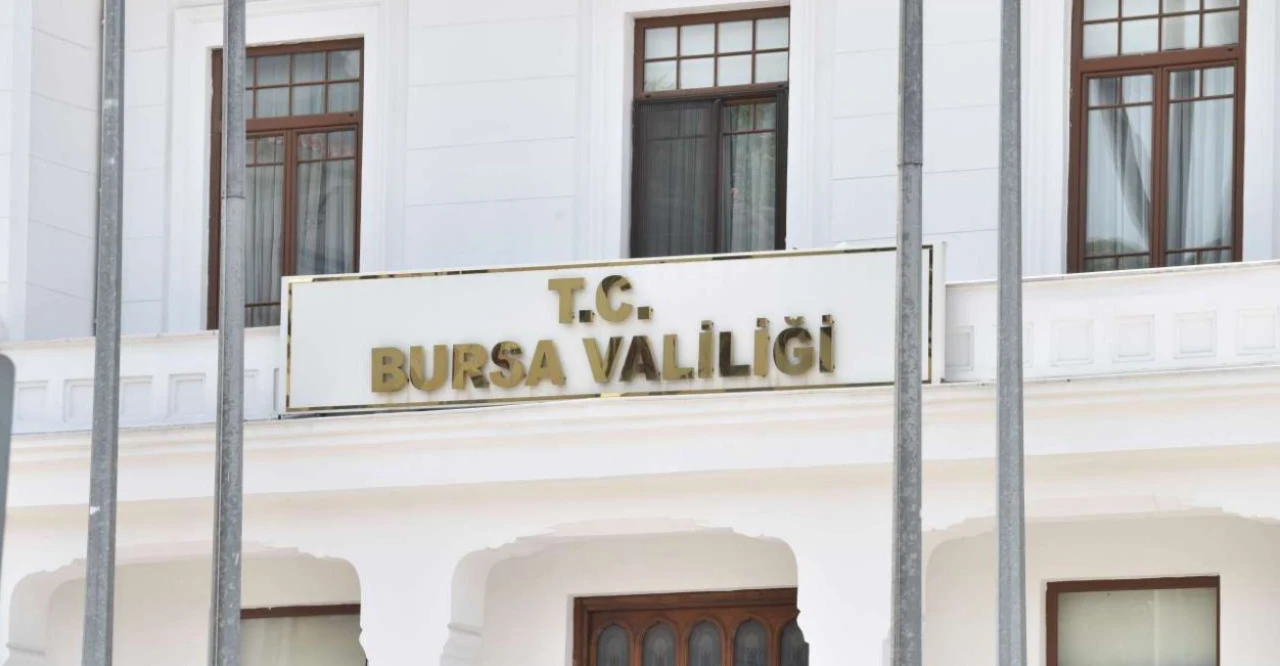 Bursa'da eğitim uçağı pistten çıktı!